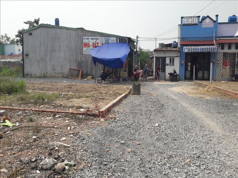 Bán đất giấy tay 4x11 mặt tiền đường Bến Lội, Vĩnh Lộc B giá 380 triệu