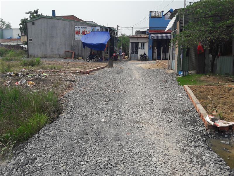 Bán đất giấy tay 4x10 mặt tiền đường Bến Lội, Vĩnh Lộc B giá 380 triệu
