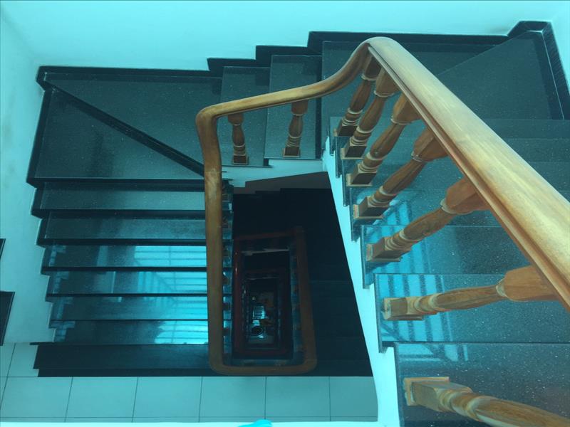 Nhà MT Lê Niệm 4x18m. 1 trệt 1 lửng 3 lầu sân thượng bán gấp 7 tỷ 750 triệu Nhà MT Lê Niệm 4x18m. 1 trệt 1 lửng 3 lầu sân thượng bán gấp 7 tỷ 750 triệu