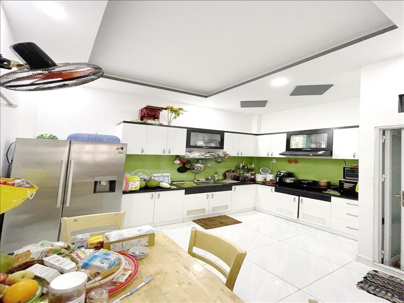 Nhà đẹp, 2lầu4pn hẻm 314 Âu Dương Lân P3 Q8 Nhà đẹp, 2lầu4pn hẻm 314 Âu Dương Lân P3 Q8