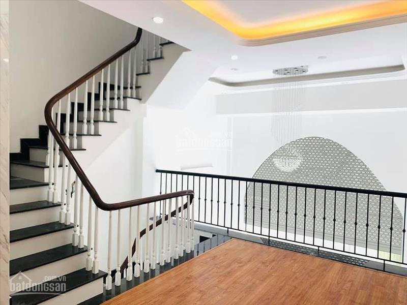 Ngã tư Chùa Bộc Phạm Ngọc Thạch 5p đi bộ, Oto đỗ cửa, KD, 40m5T, MT 6m, 6 tỷ Ngã tư Chùa Bộc Phạm Ngọc Thạch 5p đi bộ, Oto đỗ cửa, KD, 40m5T, MT 6m, 6 tỷ