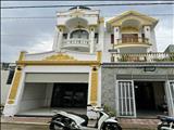 Cần bán căn nhà phong cách hoàng gia sang trọng vị trí đắc địa Dĩ An, Bình Dương