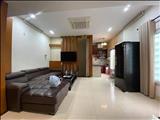 Gia Đình Cần Bán Căn Nhà Phường Ngọc Lâm, ÔTô Đổ Cổng, 40m2, 5 Tầng, MT 3,6m, Nhỉnh 3 Tỷ